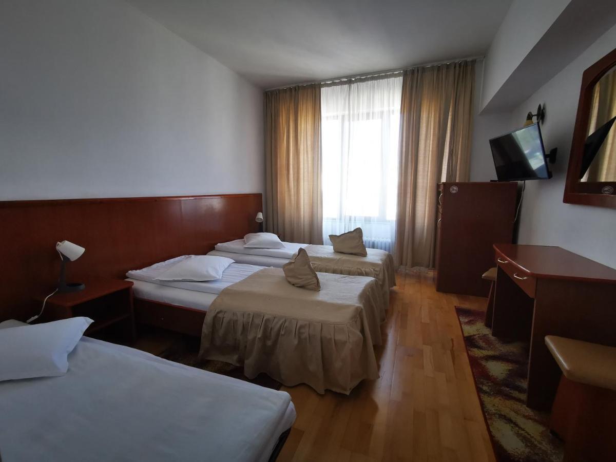 Hotel Unirea Fokszany Zewnętrze zdjęcie